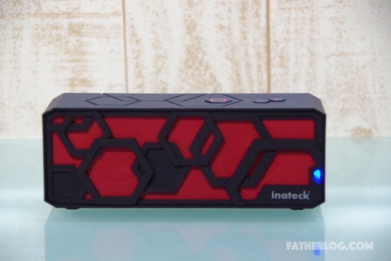 Inateck-Bluetooth-Portable-Speaker-12