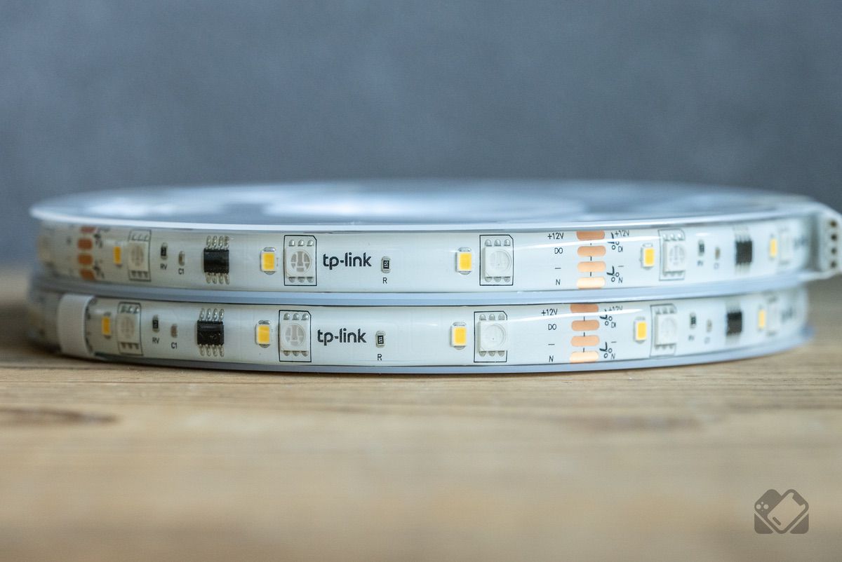 L930-10は5m×2本のテープライトが付属