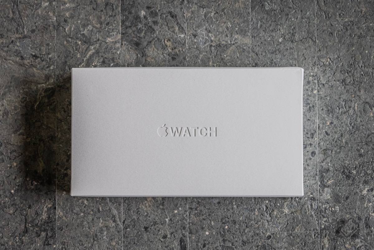 Apple Watch Ultraのパッケージ